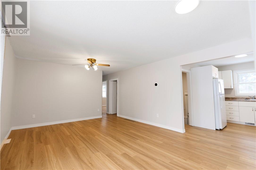 285 Omer, Chelmsford, ON - Indoor