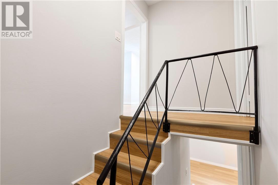 285 Omer, Chelmsford, ON - Indoor Photo Showing Other Room