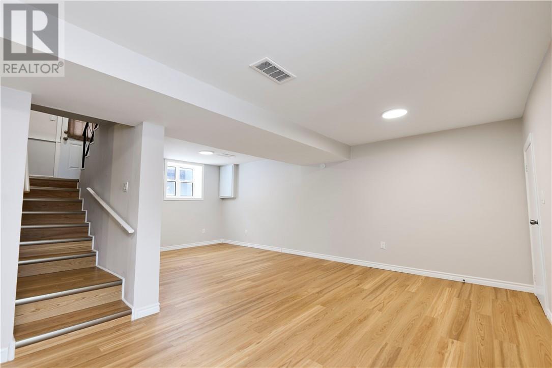 285 Omer, Chelmsford, ON - Indoor