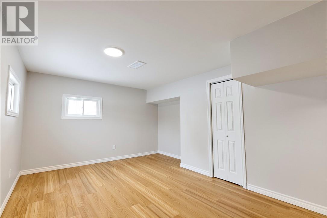 285 Omer, Chelmsford, ON - Indoor Photo Showing Other Room