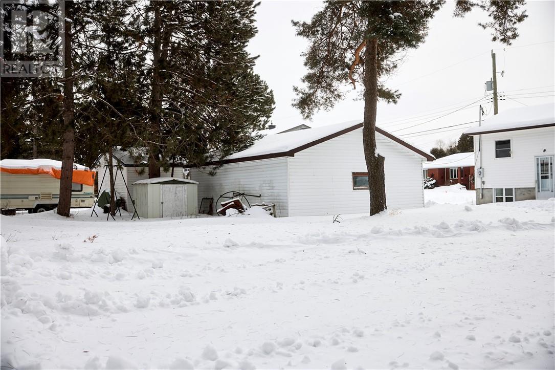 285 Omer, Chelmsford, ON - Outdoor