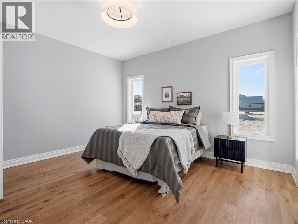 34 Marie Street Street, Fonthill, ON - Indoor Photo Showing Bedroom