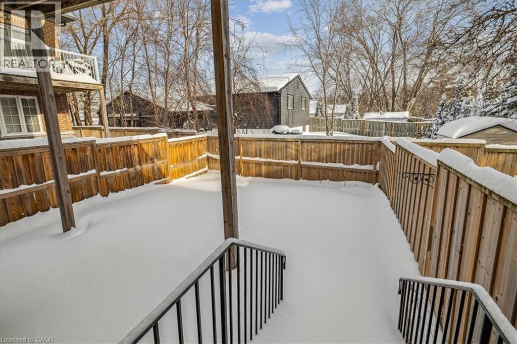 2220 Queensway Drive Unit# 15, Burlington, ON - Outdoor With Exterior