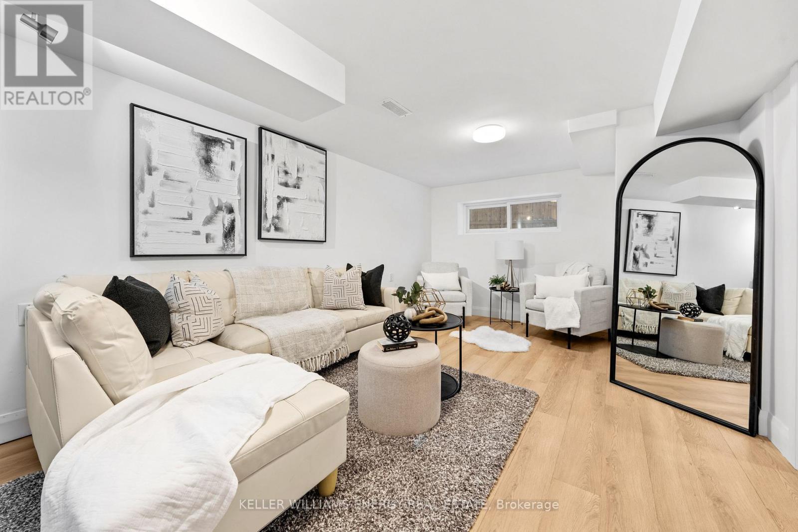 269 Hillside Drive, Trent Hills, ON - Indoor Photo Showing Living Room