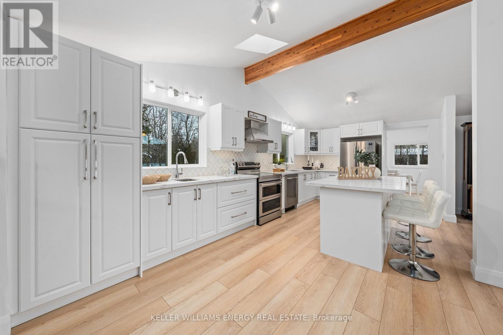 269 Hillside Drive, Trent Hills, ON - Indoor Photo Showing Kitchen