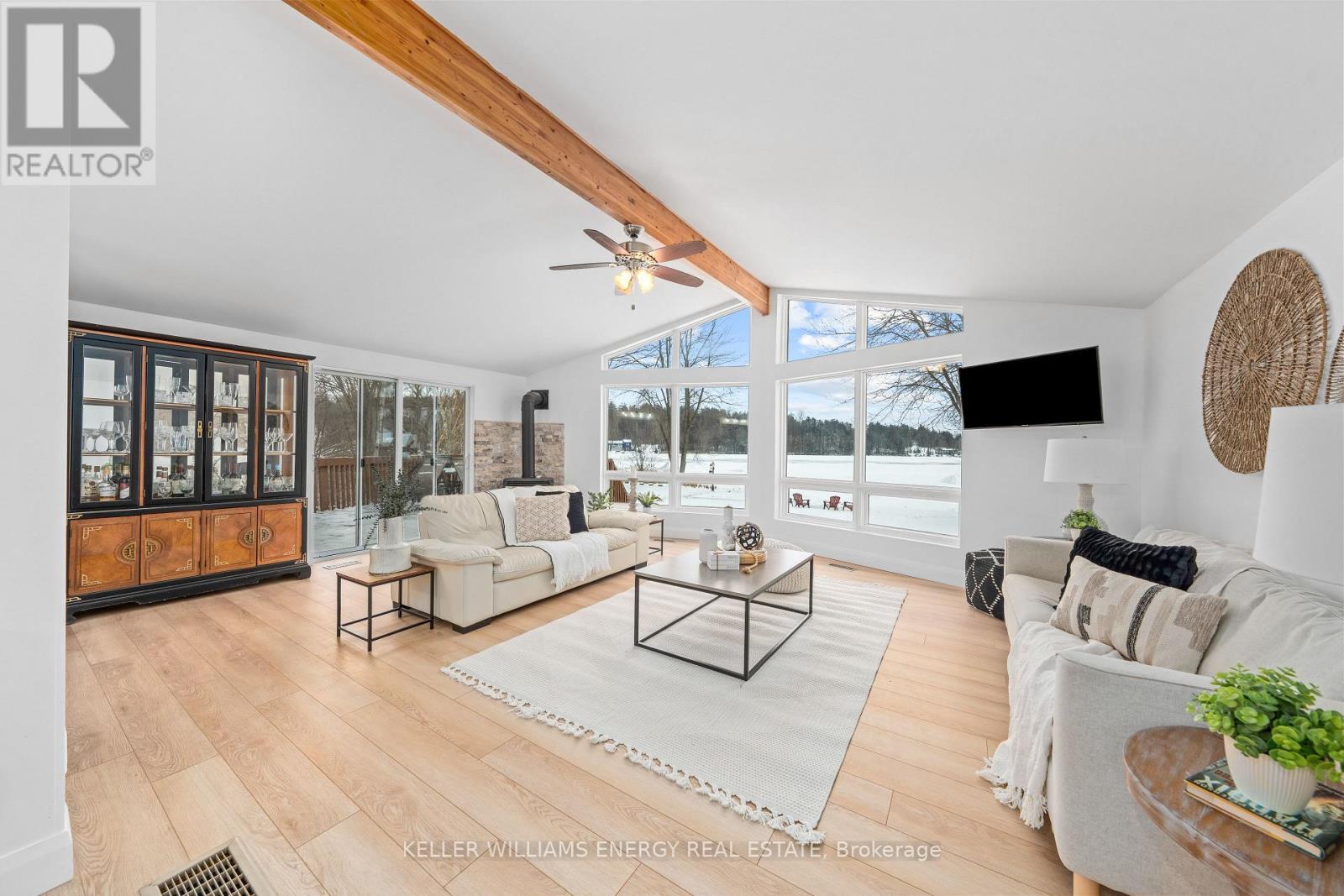 269 Hillside Drive, Trent Hills, ON - Indoor Photo Showing Living Room