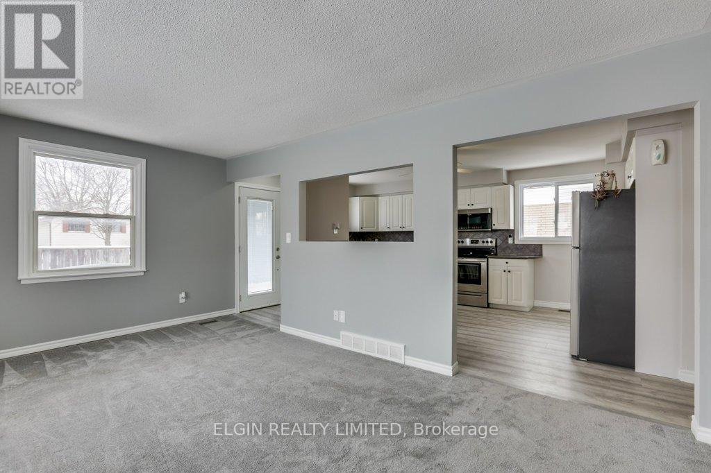 5 Sauve Avenue, St. Thomas, ON - Indoor