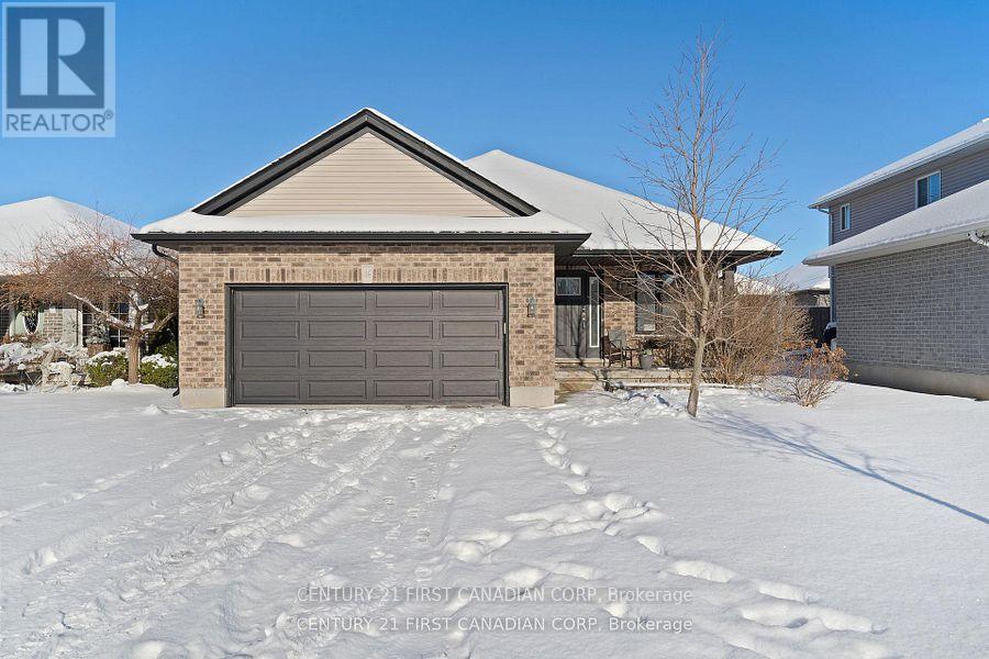 46 Westlake Drive, St. Thomas, ON - Outdoor