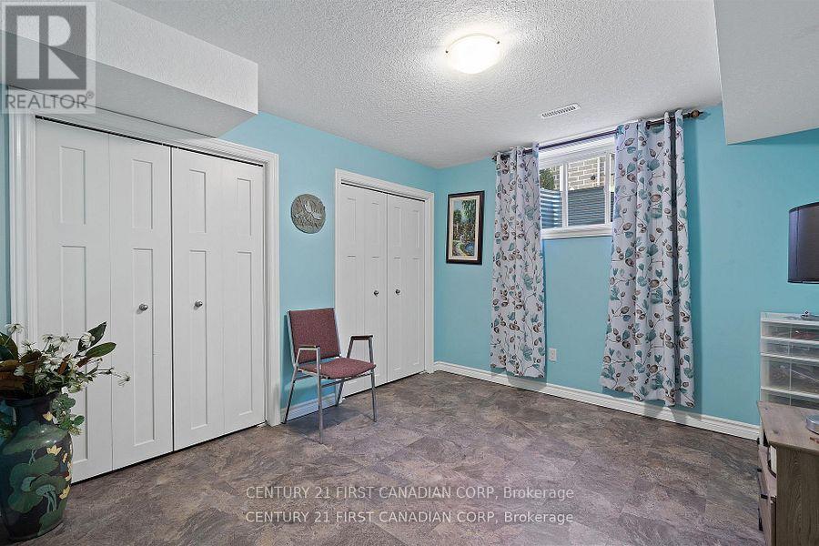 46 Westlake Drive, St. Thomas, ON - Indoor Photo Showing Other Room
