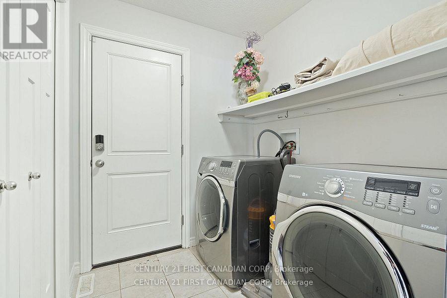 46 Westlake Drive, St. Thomas, ON - Indoor Photo Showing Laundry Room