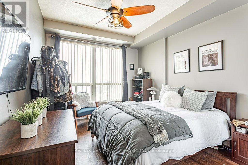 709 - 1030 Coronation Drive, London North (North I), ON - Indoor Photo Showing Bedroom