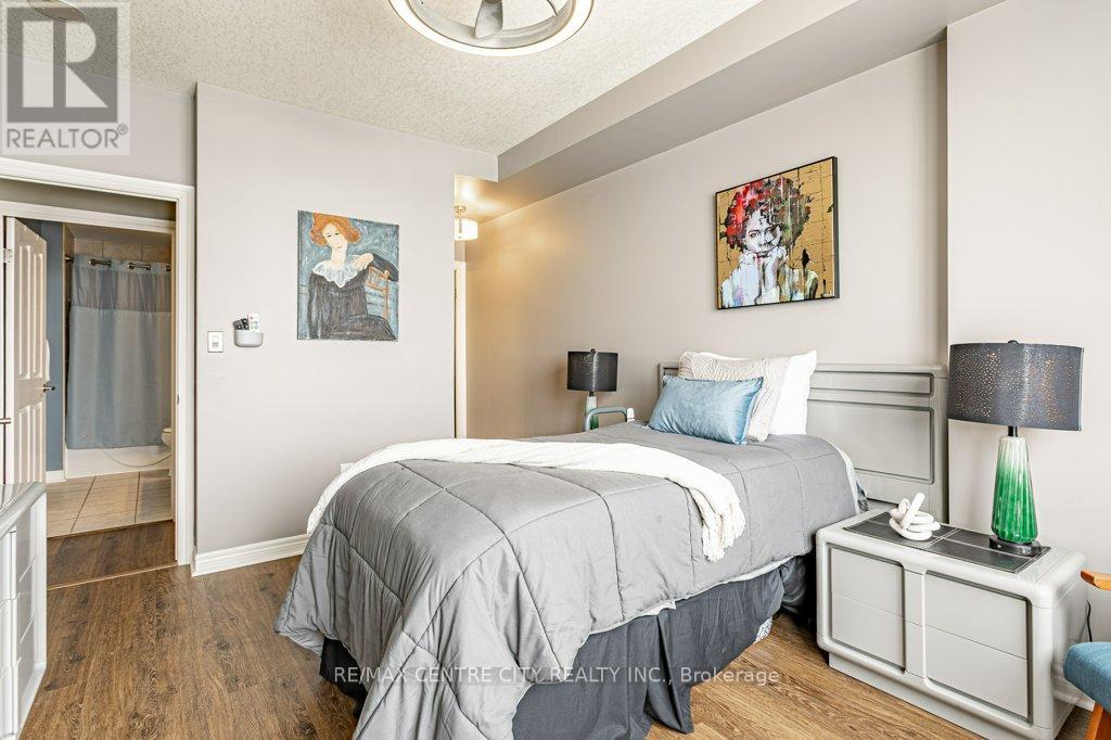 709 - 1030 Coronation Drive, London North (North I), ON - Indoor Photo Showing Bedroom