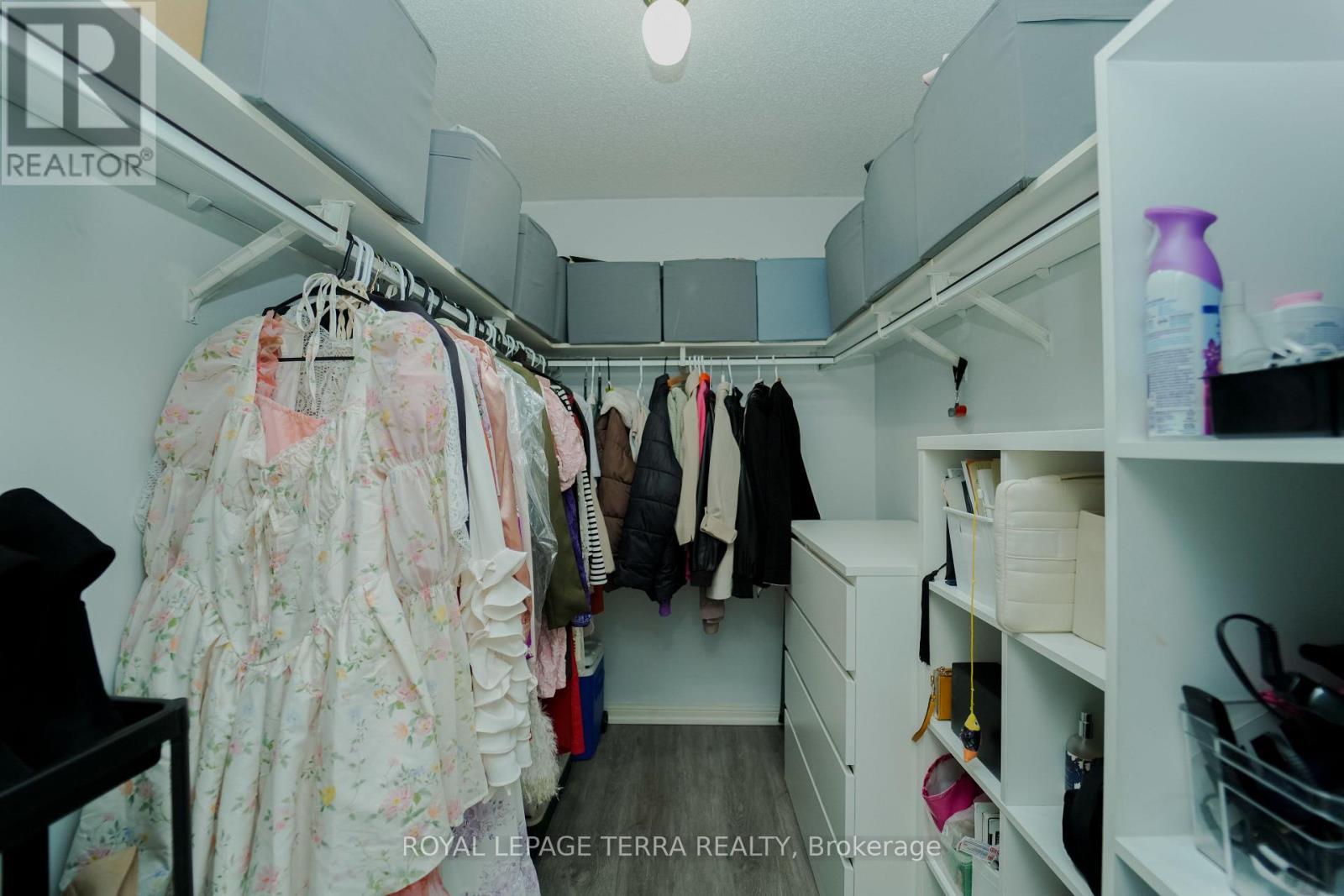 702 - 1400 The Esplanade N, Pickering, ON - Indoor With Storage