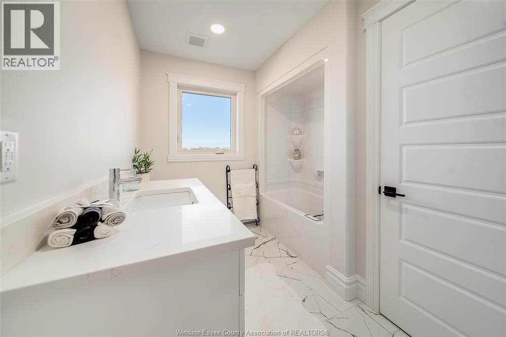 Lot 6 Summit Street, Lakeshore, ON - Indoor Photo Showing Bathroom