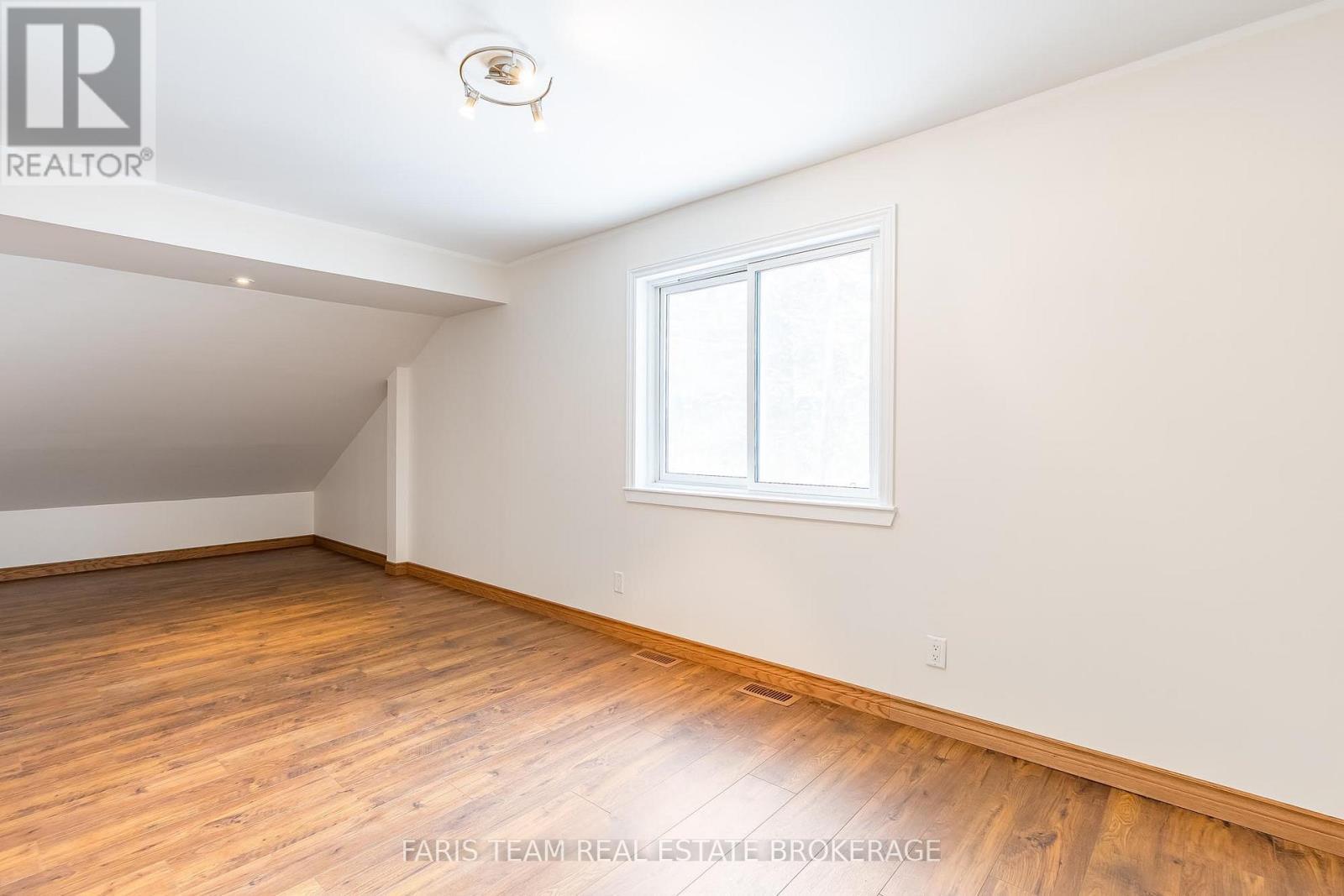 2384 Champlain Road, Tiny, ON - Indoor Photo Showing Other Room