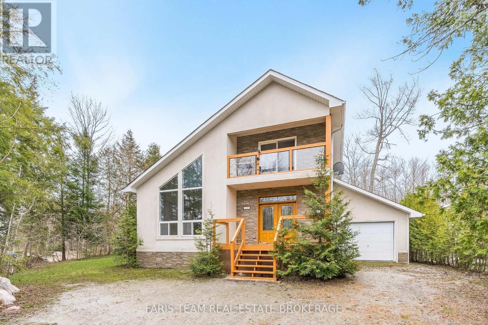 2384 Champlain Road, Tiny, ON - Outdoor With Balcony