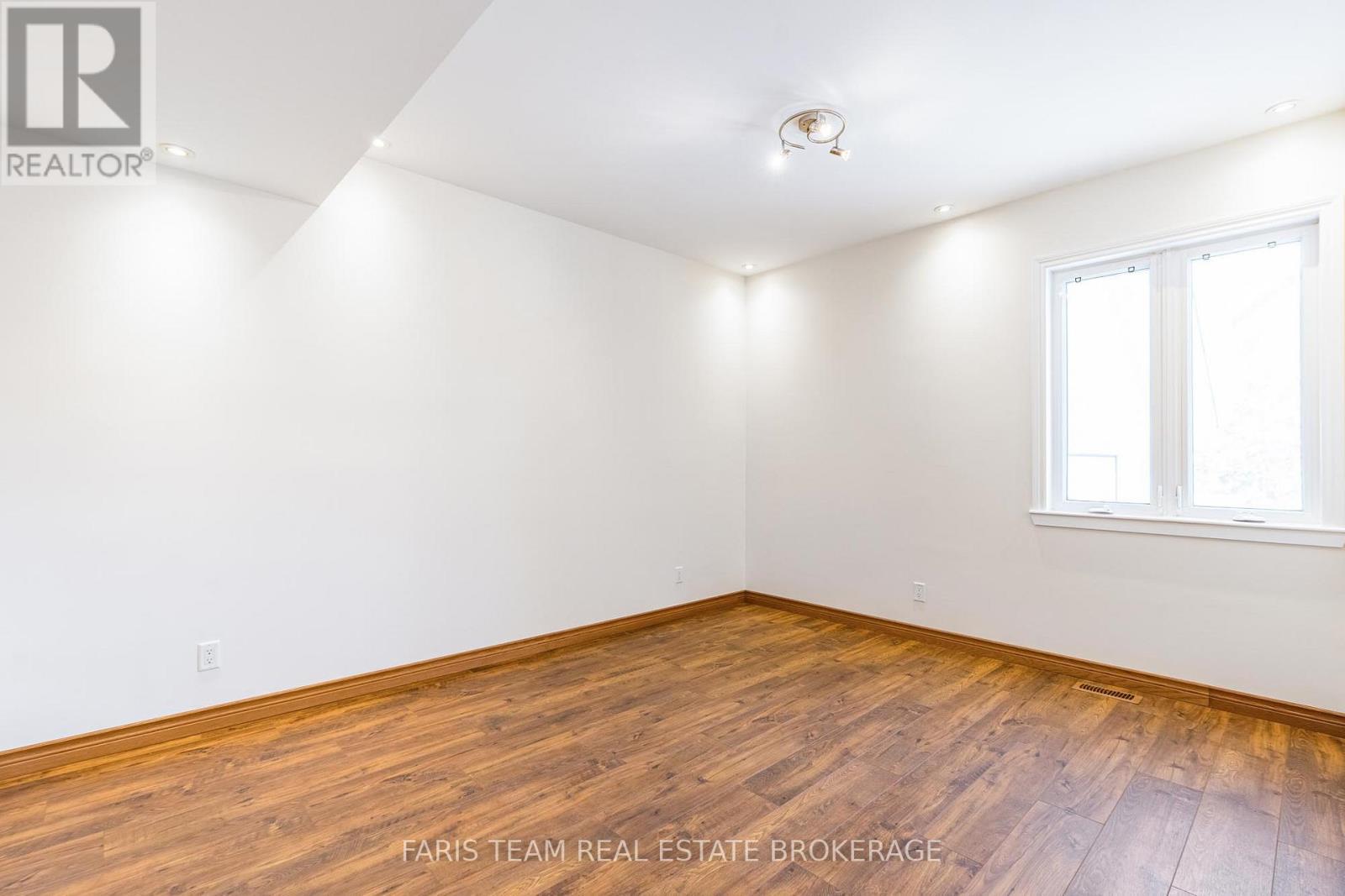 2384 Champlain Road, Tiny, ON - Indoor Photo Showing Other Room