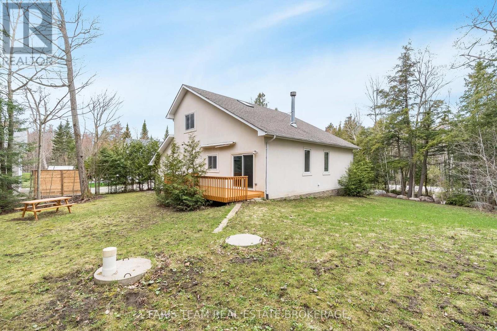 2384 Champlain Road, Tiny, ON - Outdoor