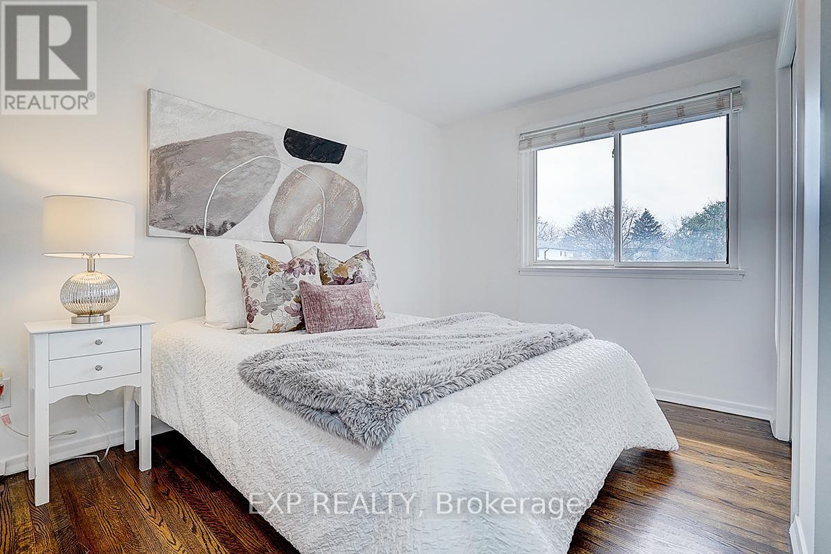 11 Tullamore Road, Brampton, ON - Indoor Photo Showing Bedroom