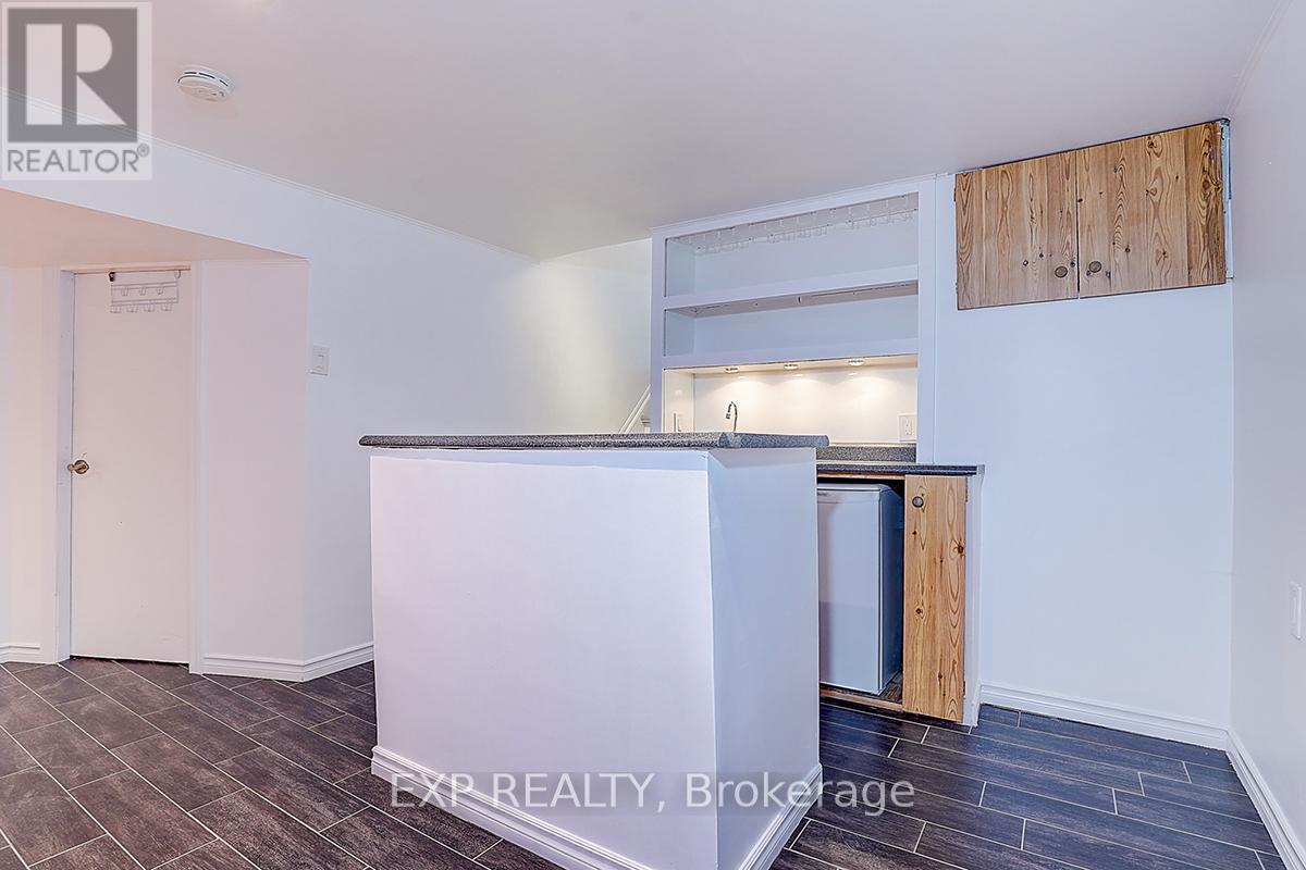 11 Tullamore Road, Brampton, ON - Indoor