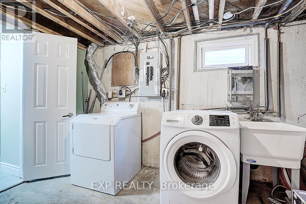 11 Tullamore Road, Brampton, ON - Indoor Photo Showing Laundry Room