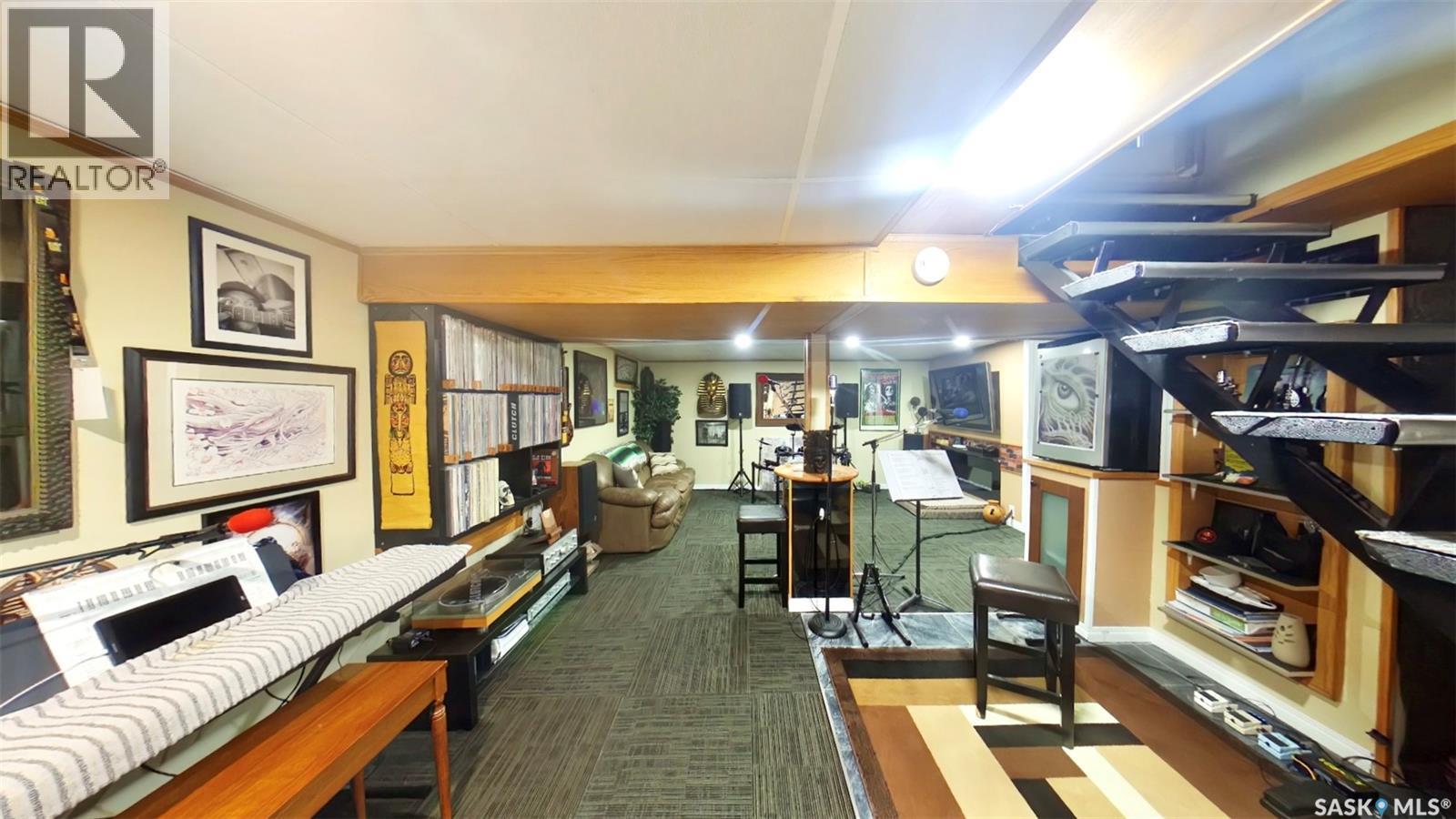 45 Ingersoll Crescent, Regina, SK - Indoor