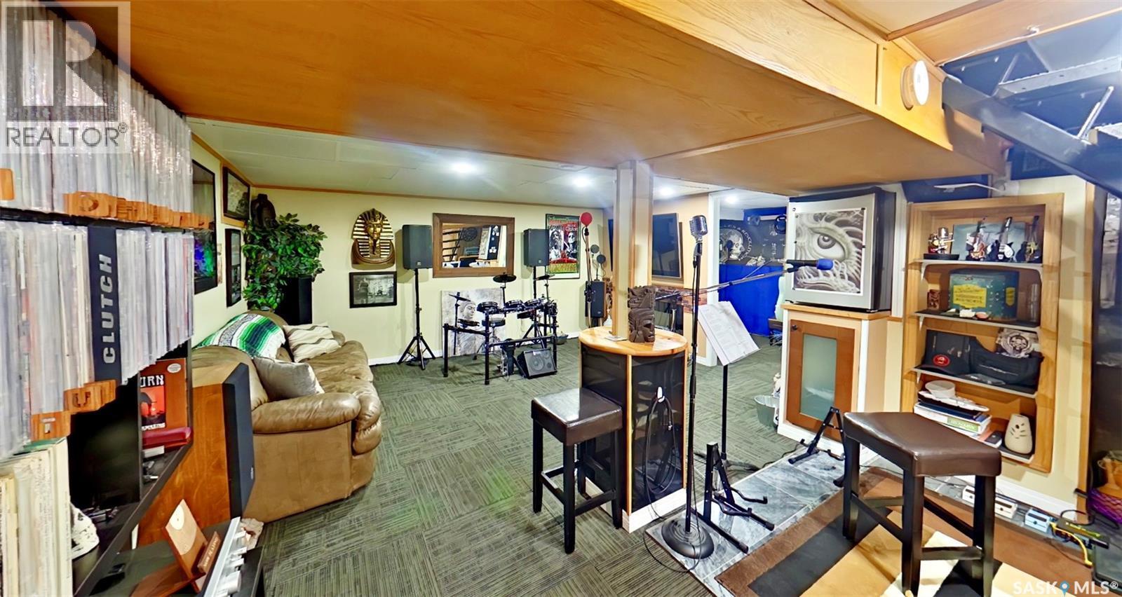 45 Ingersoll Crescent, Regina, SK - Indoor