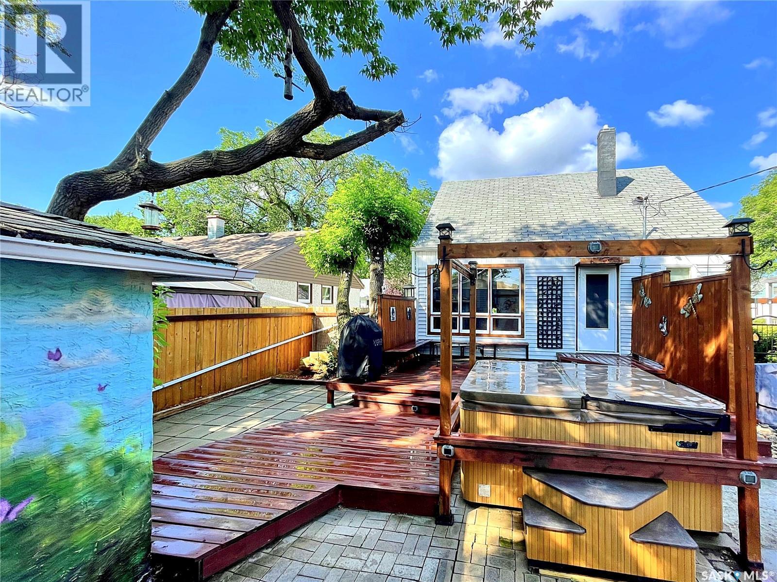 45 Ingersoll Crescent, Regina, SK - Outdoor With Deck Patio Veranda