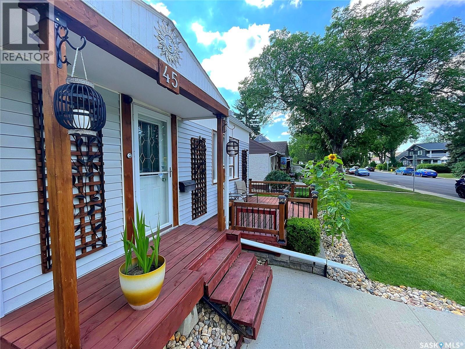 45 Ingersoll Crescent, Regina, SK - Outdoor With Deck Patio Veranda