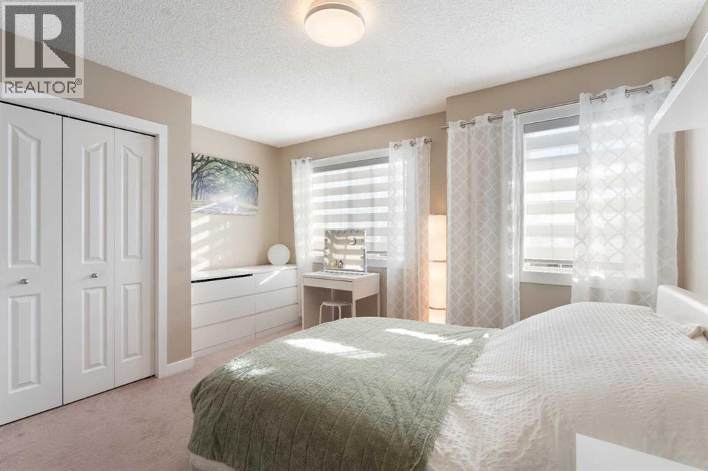 25 Cranwell Place Se, Calgary, AB - Indoor