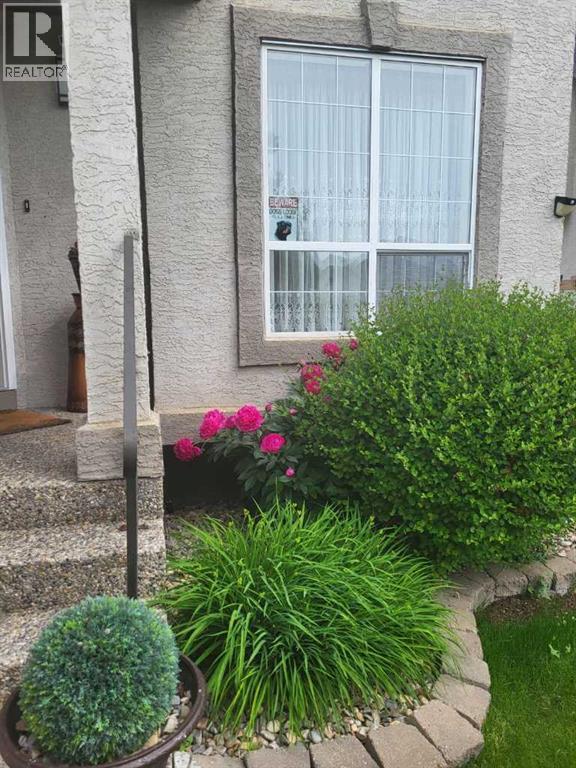 25 Cranwell Place Se, Calgary, AB - Outdoor