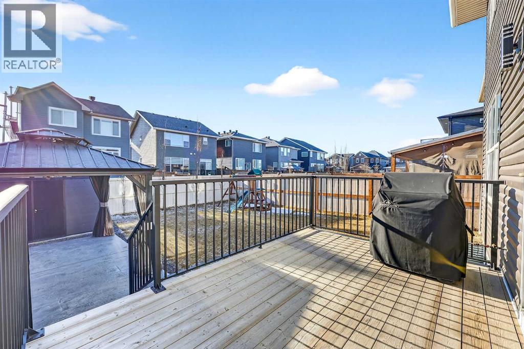 37 Evansfield Manor Nw, Calgary, AB - Outdoor With Deck Patio Veranda With Exterior
