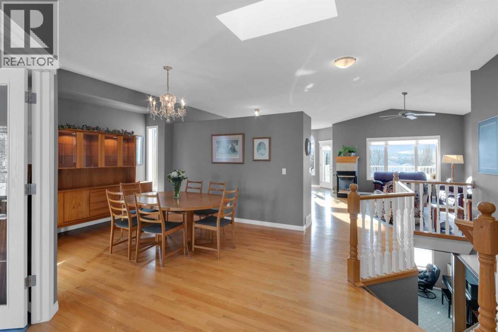 53 Scimitar Heath Nw, Calgary, AB - Indoor Photo Showing Dining Room