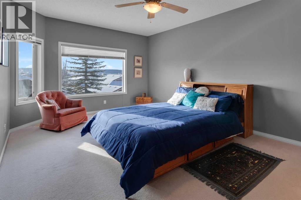 53 Scimitar Heath Nw, Calgary, AB - Indoor Photo Showing Bedroom