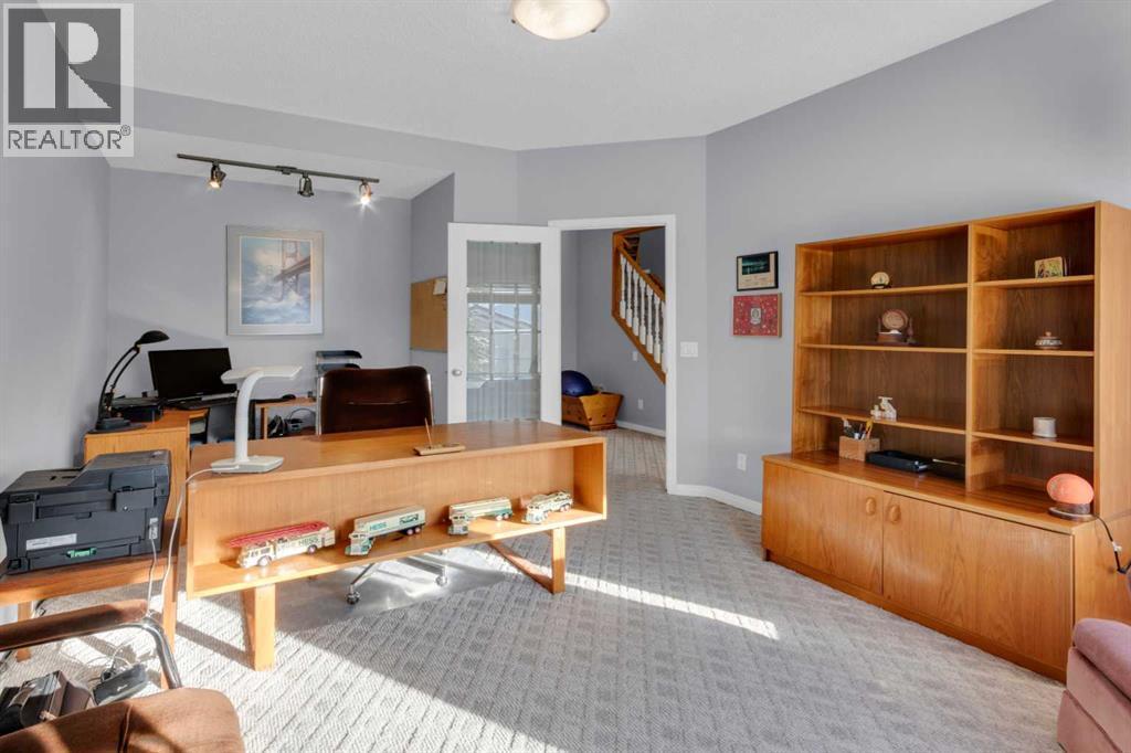 53 Scimitar Heath Nw, Calgary, AB - Indoor Photo Showing Office