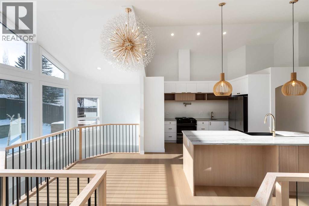 Dining Area/Breakfast Nook - 58 Edgevalley Close Nw, Calgary, AB - Indoor Photo Showing Kitchen