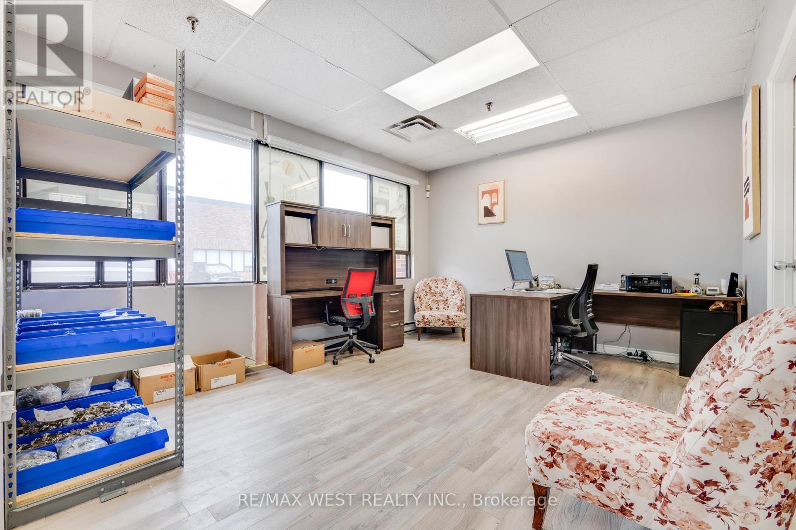 8 - 116 Viceroy Road, Vaughan, ON