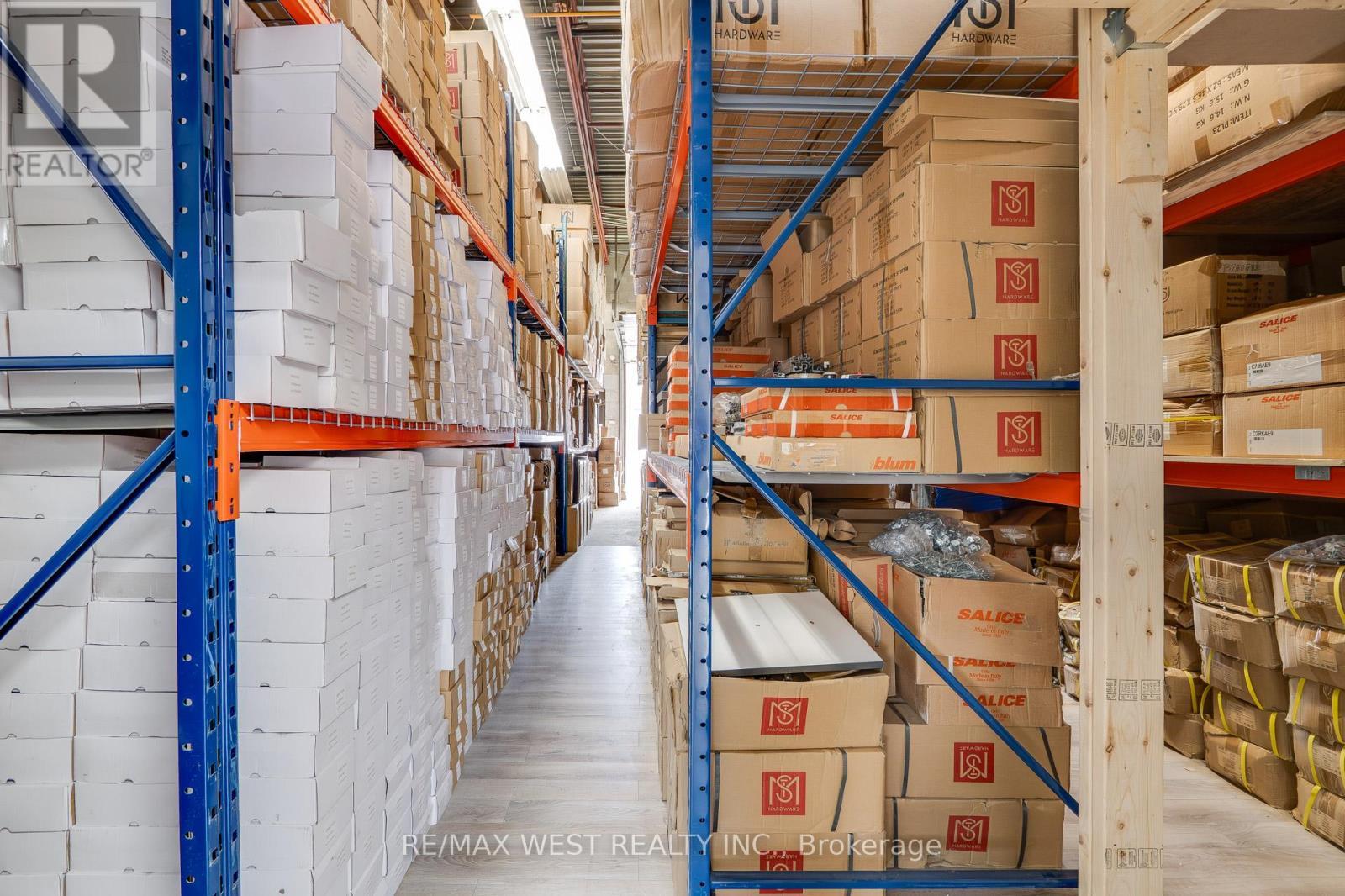 8 - 116 Viceroy Road, Vaughan, ON