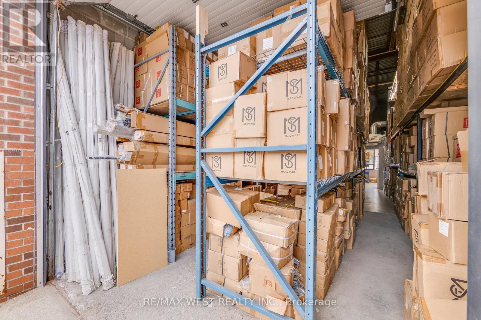 8 - 116 Viceroy Road, Vaughan, ON