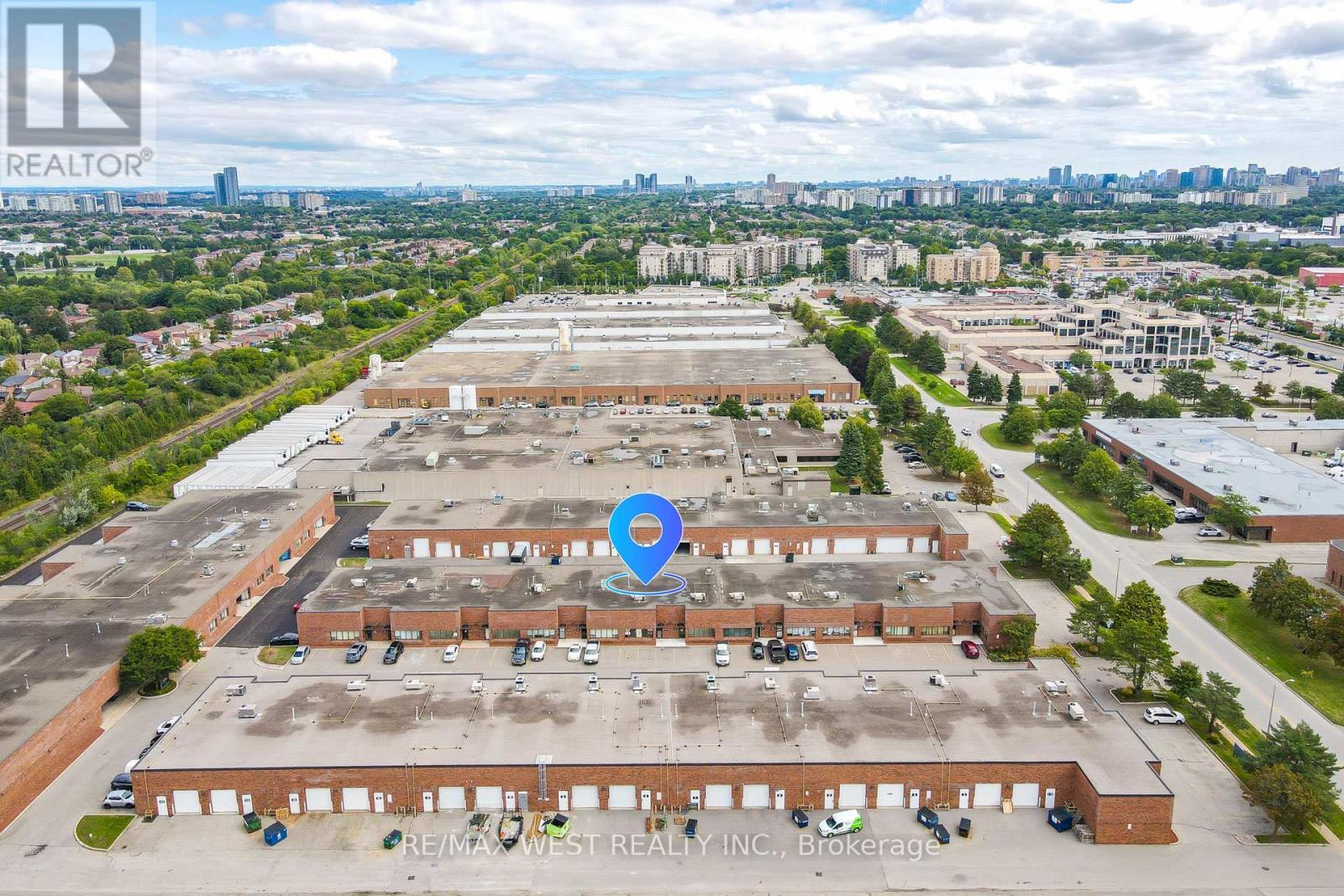 8 - 116 Viceroy Road, Vaughan, ON