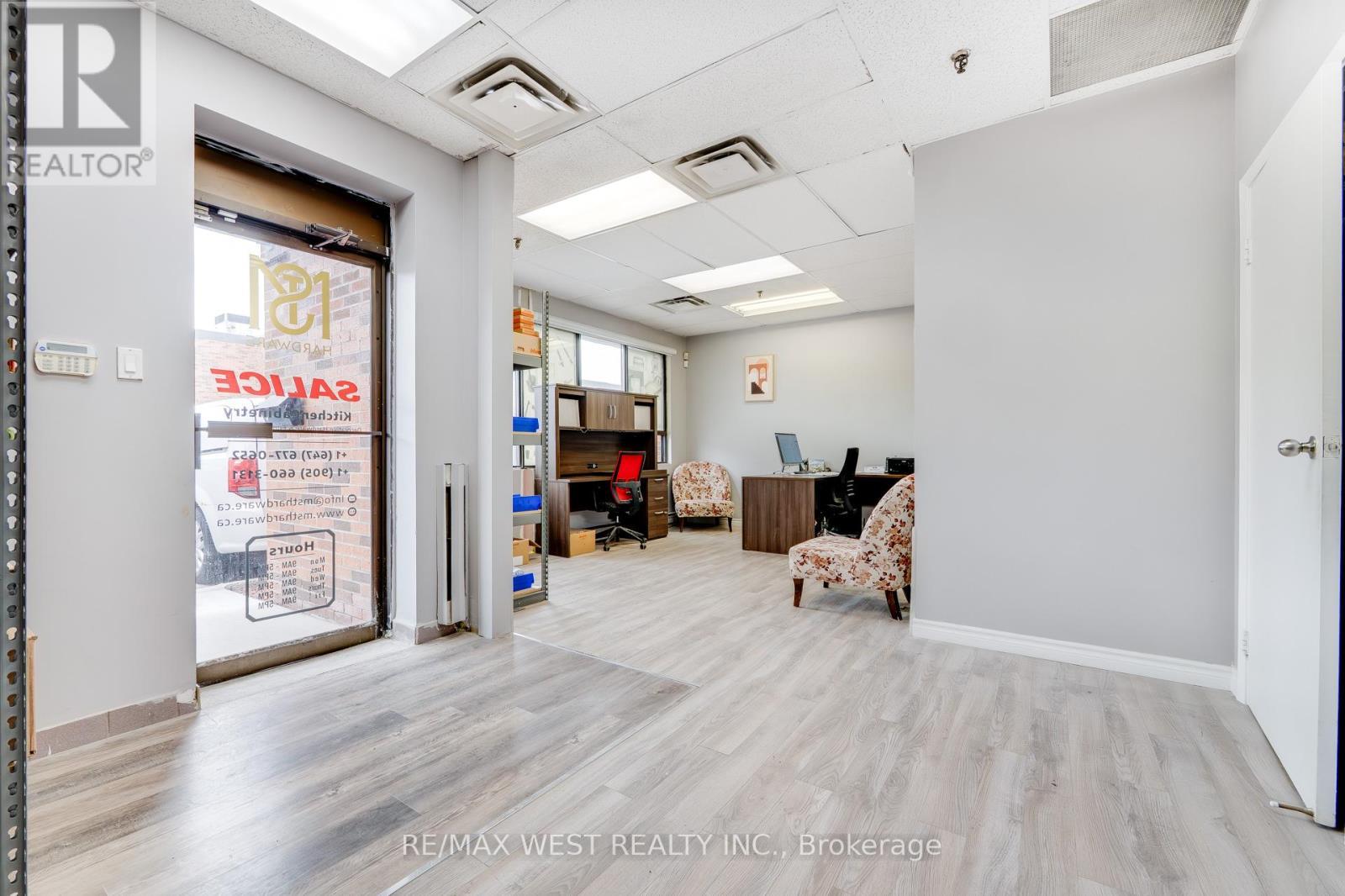 8 - 116 Viceroy Road, Vaughan, ON