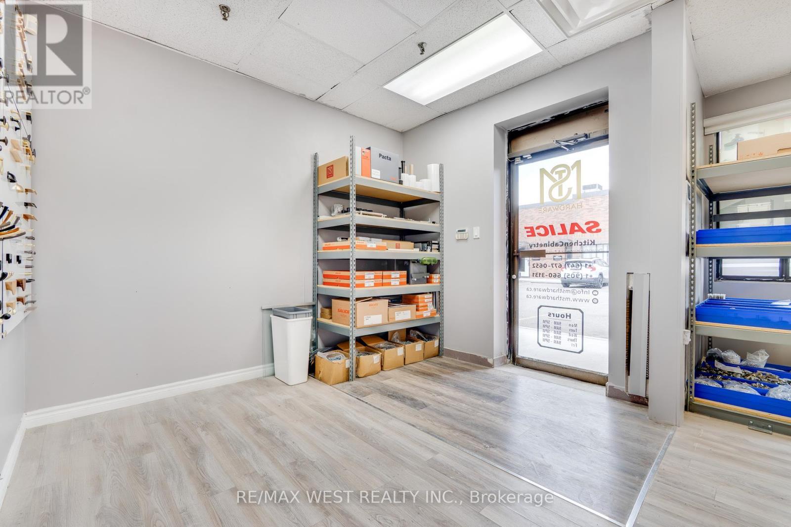 8 - 116 Viceroy Road, Vaughan, ON