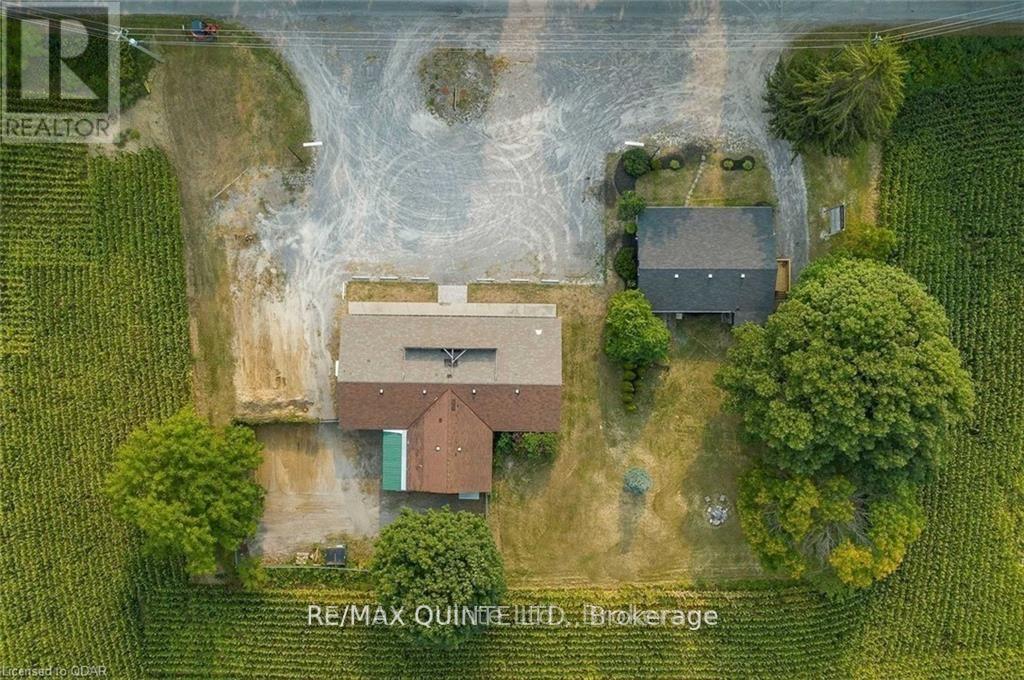 2052 County Rd 18 Road, Prince Edward County (Athol Ward), ON