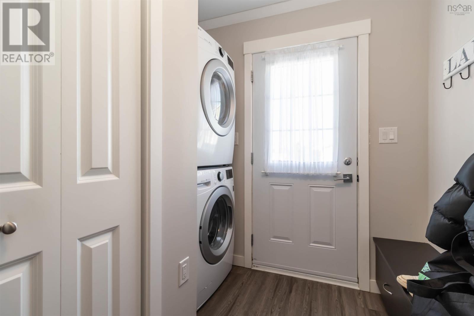 Laundry - 10 Mossberry Close, Hubley, NS - Indoor Photo Showing Laundry Room