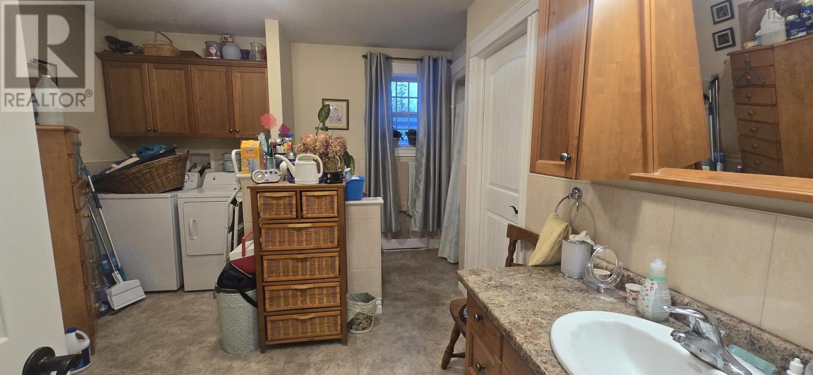 117 Fairview Drive, Nictaux, NS - Indoor Photo Showing Laundry Room