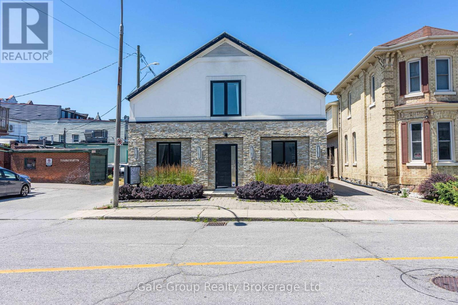 5 Wellington Street N, Woodstock (Woodstock - North), ON