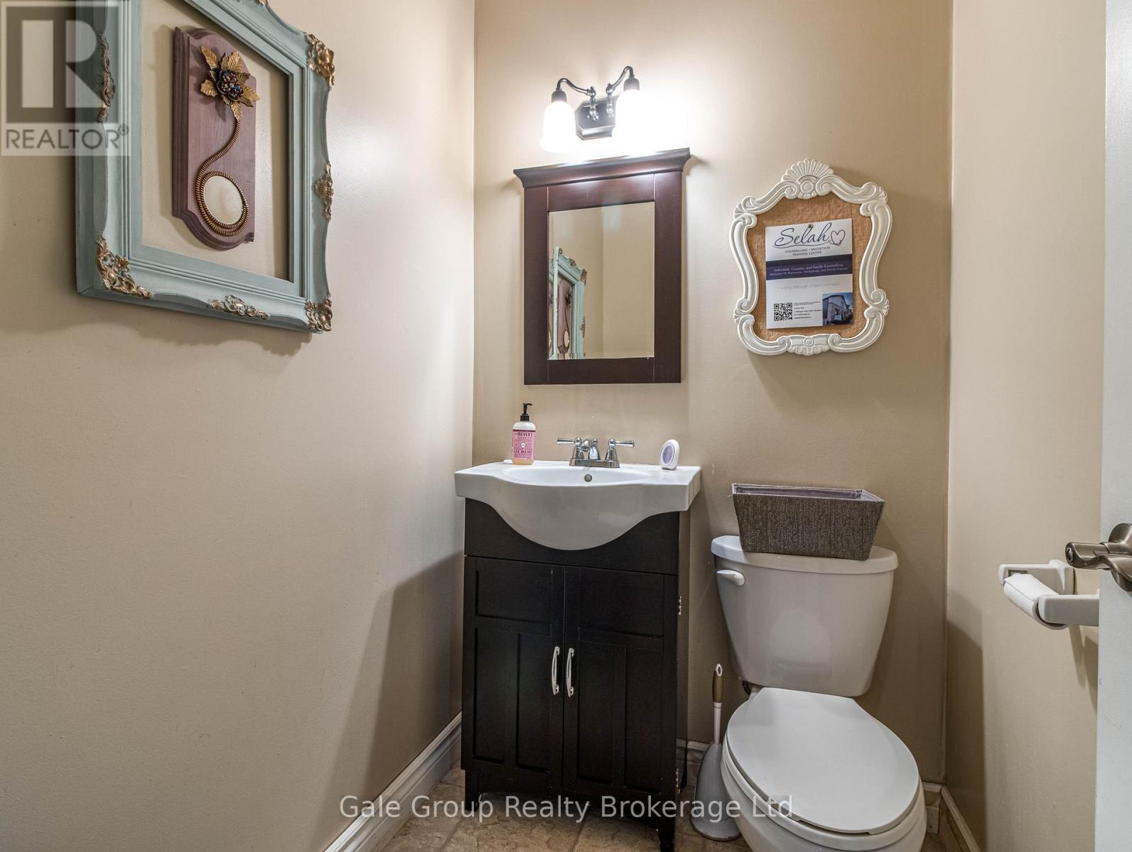 5 Wellington Street N, Woodstock (Woodstock - North), ON