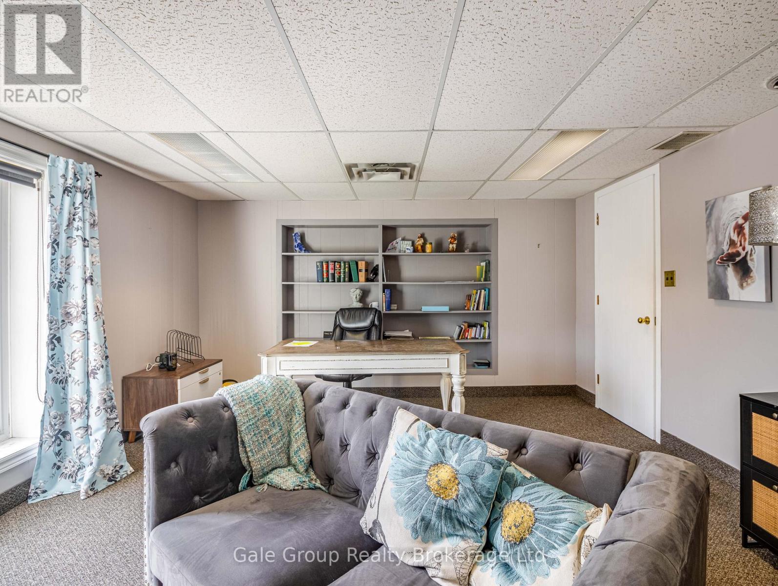 5 Wellington Street N, Woodstock (Woodstock - North), ON