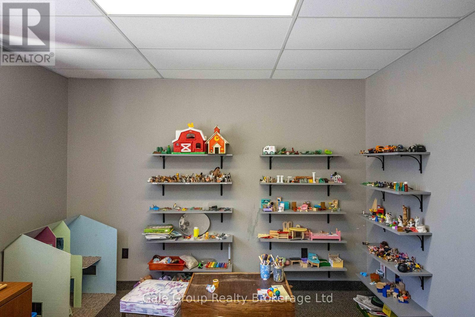 5 Wellington Street N, Woodstock (Woodstock - North), ON