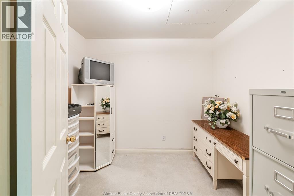 70 Middleton Line, Wheatley, ON - Indoor Photo Showing Other Room